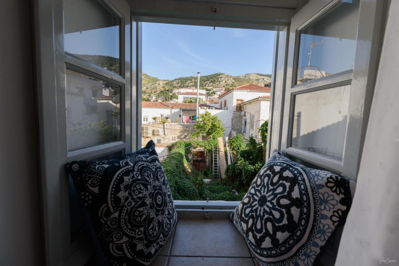 Appartement Astraea à Hydra  Extérieur photo